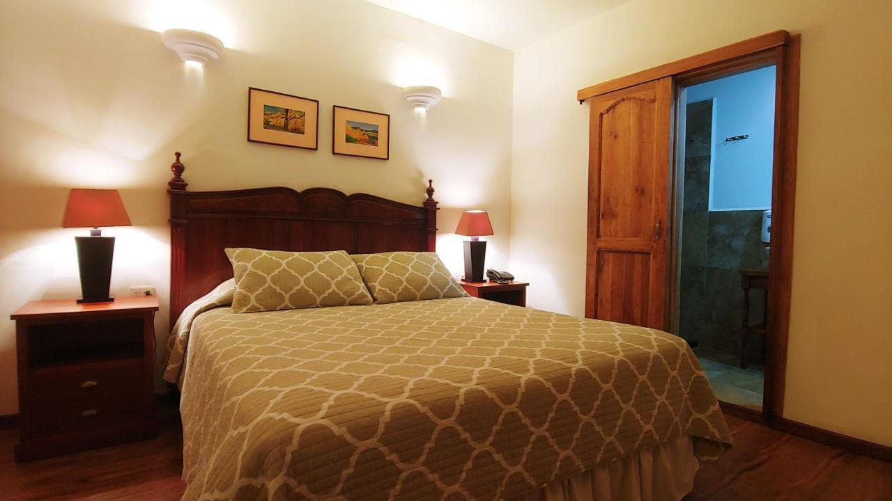 Hotel Boutique Casa Montalvo Cuenca Exterior foto